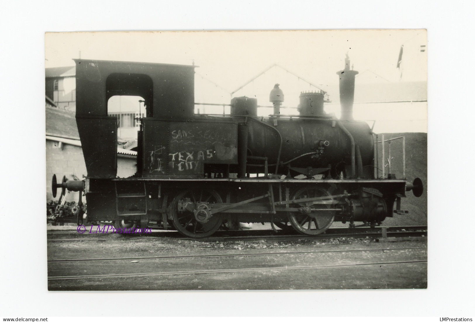 Photo Locomotive Sucrerie De Montereau 1965 Maschinenbau Gesellschaft Karlsruhe Seine Et Marne 77 France Train Vapeur - Trains