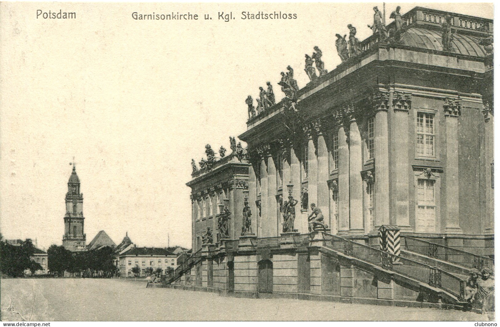 CPA - POTSDAM  -  GARNISONKIRCHE U.KGL. STADTSCHLOSS - Potsdam