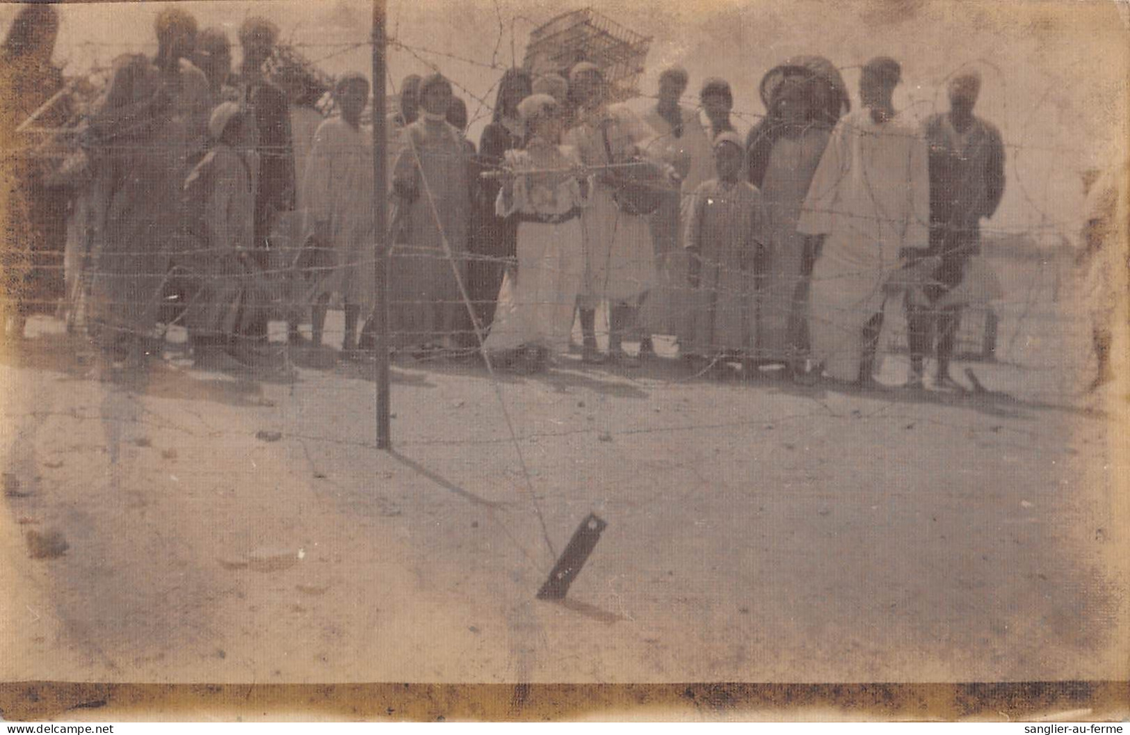 CPA / TURQUIE / MASLAK / A GROUP OF SYRIAN REFUGEES / THE CAMP / CARTE PHOTO - Turchia