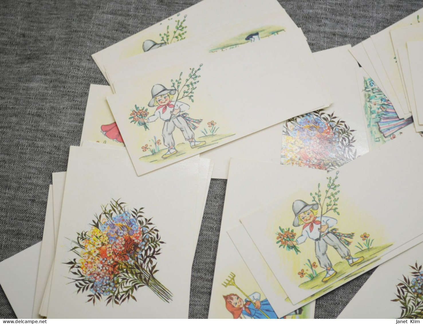 Vintage Soviet Children's Cards In A Lot Of 50 Pieces - Russia