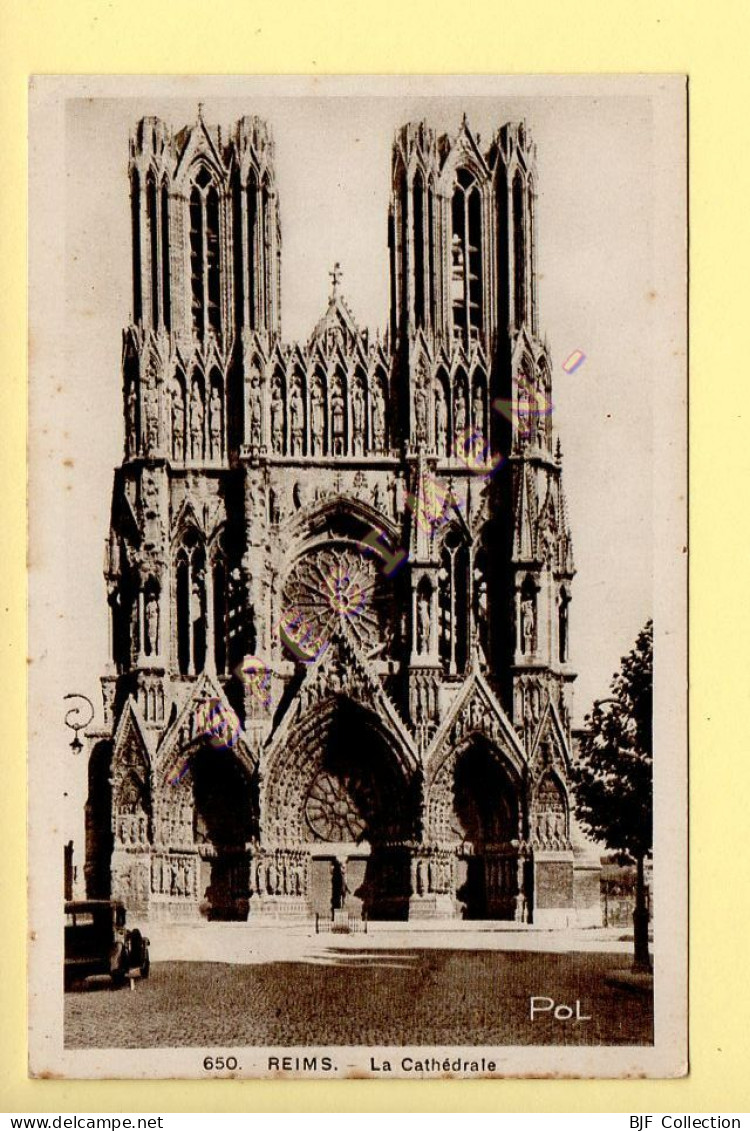 51. REIMS - La Cathédrale (vieille Voiture) (voir Scan Recto/verso) - Reims