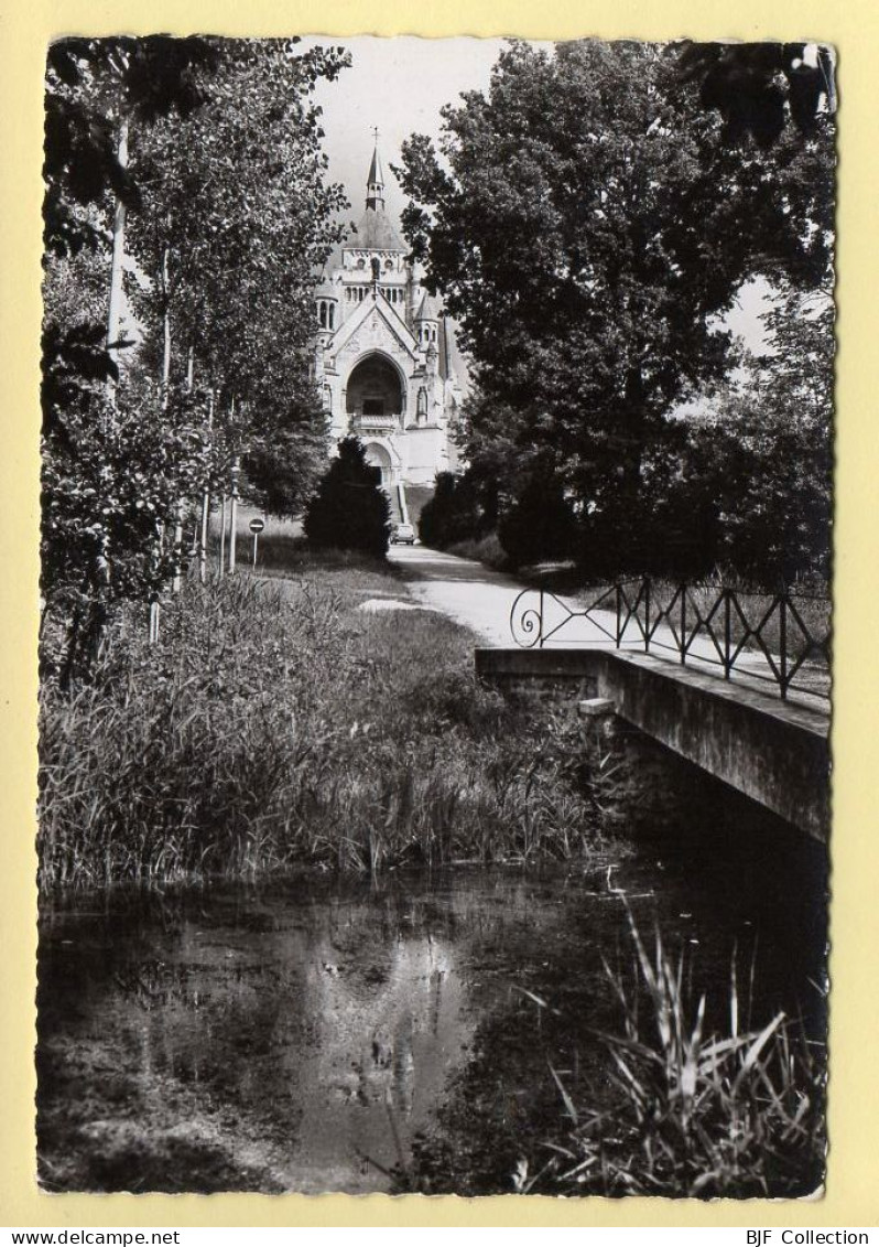 51. DORMANS – Monument Des Victoires De La Marne / Arrivée Côté Rivière / CPSM (voir Scan Recto/verso) - Dormans