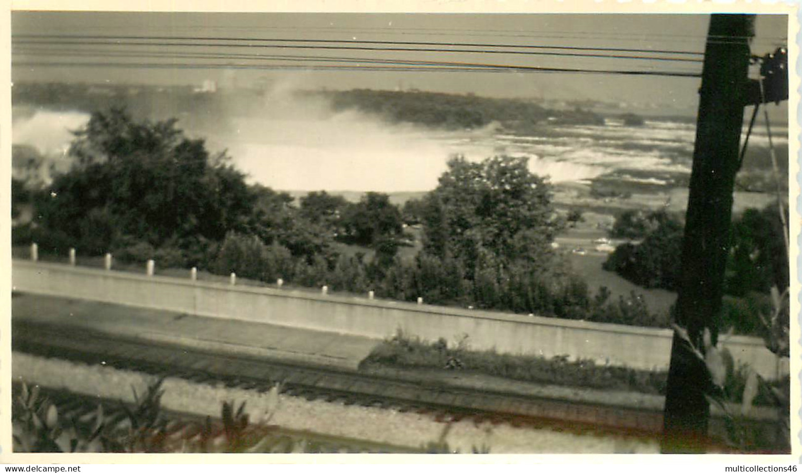 210424 - PHOTO - Les Chutes Du Niagara Vues De La Route Conduisant à Fort Erié - Orte
