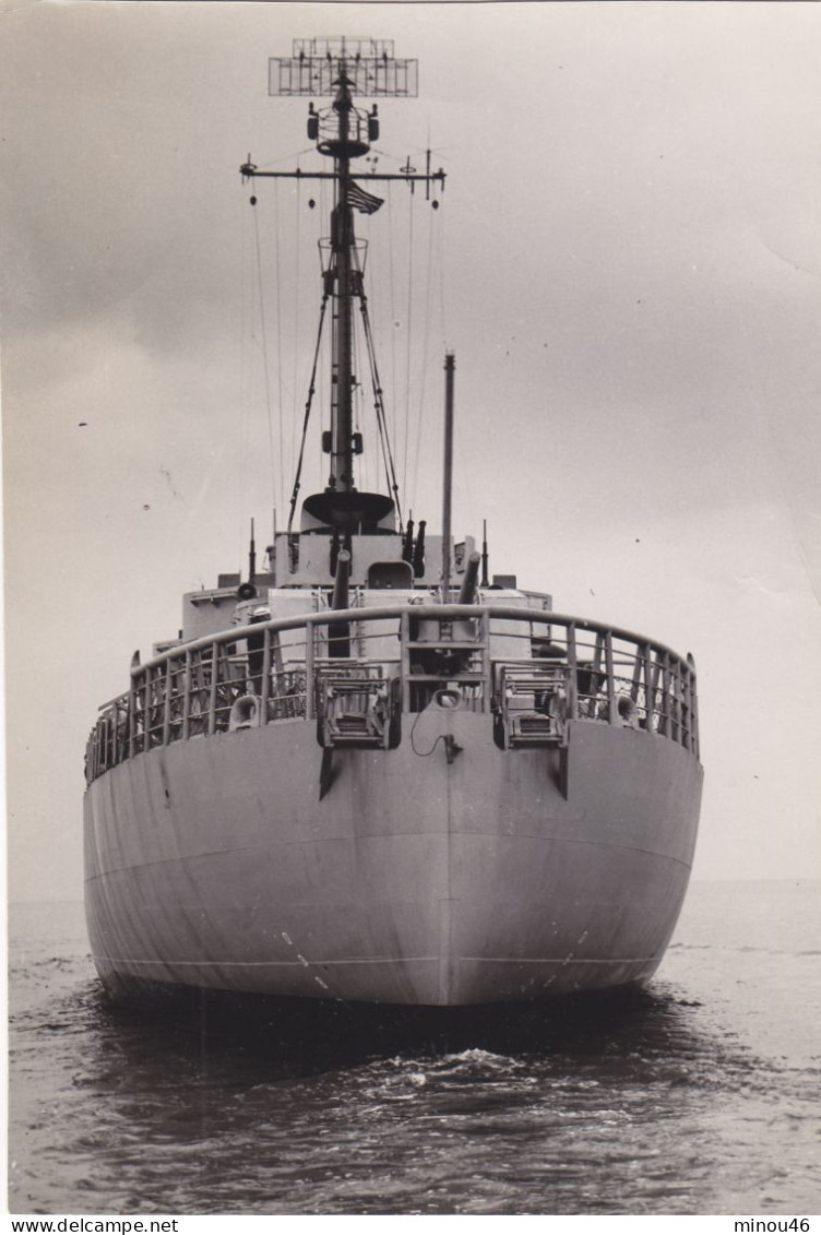 USA : PHOTO VERITABLE OFFICIELLE 14/20.5 CMS. GARDE COTES " USCGC MENDOTA " INTROUVABLE.1941.GROS PLAN. T.B.ETAT - Schiffe