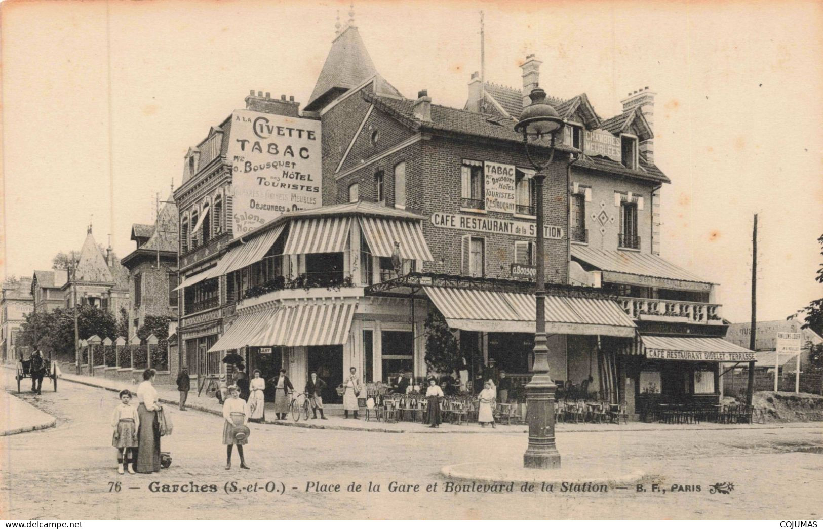 92 - GARCHES _S28339_ Place De La Gare Et Boulevard De La Station - Tabac - Garches