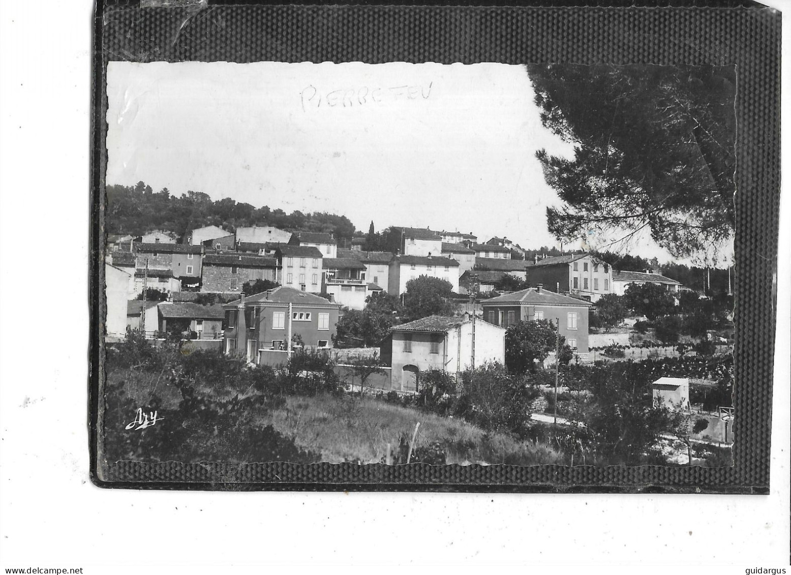 83- PIERREFEU- Du-VAR- ( Cuers)-Une Vue Des HABITATIONS Chemin Du LOGIS - Other & Unclassified