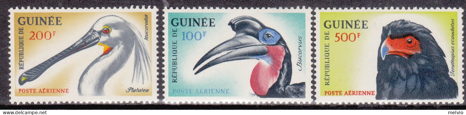 1962-Guinea (MNH=**) Posta Aerea S.3v."Uccelli"catalogo Yvert Euro 18,25 - República De Guinea (1958-...)