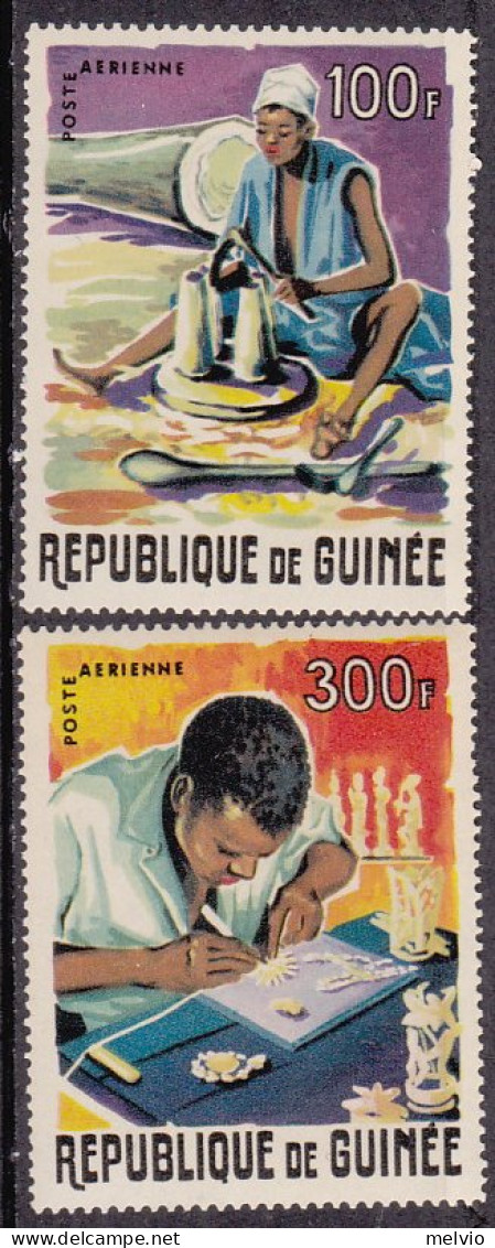 1965-Guinea (MNH=**) Posta Aerea S.2v."Artigianato" - Guinea (1958-...)