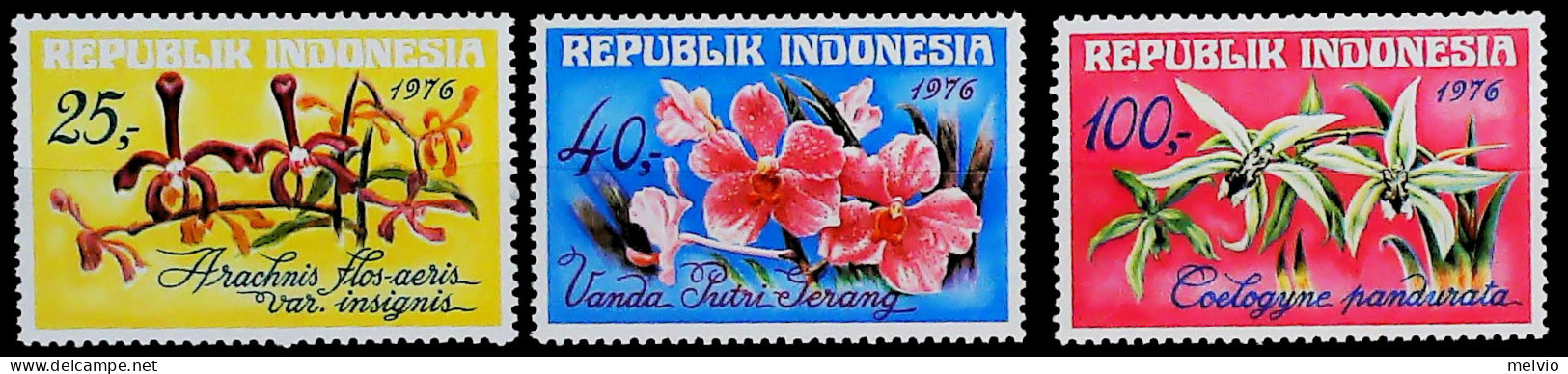 1976-Indonesia (MNH=**) Serie 3 Valori Orchidee - Indonesië