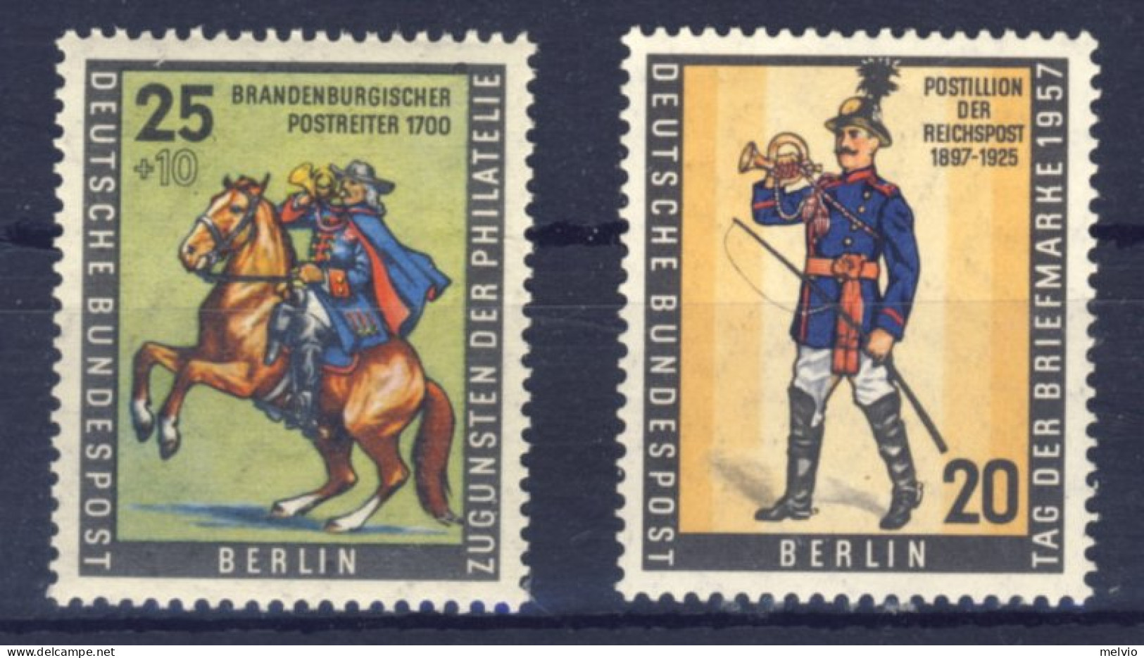 1956/57-Germania (MNH=**) 2 Valori Giornata Del Francobollo, Postiglione - Unused Stamps