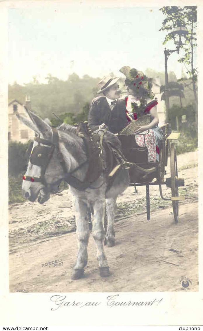 CPA - GARE AU GOURMANT - Koppels