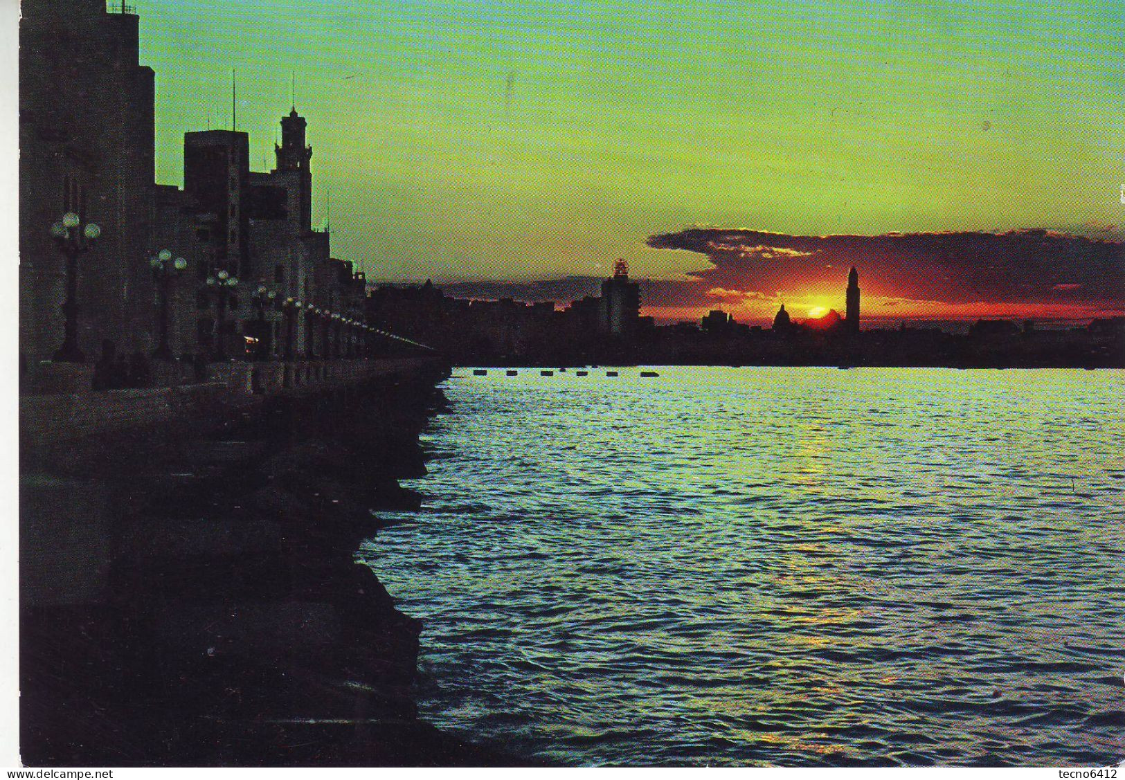 Bari - Tramonto - Viaggiata - Bari