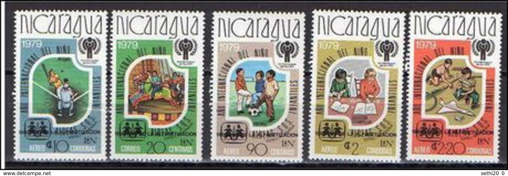 Nicaragua 1980 IYC AIE  Surcharge Noire Football Base Ball MNH - Other & Unclassified