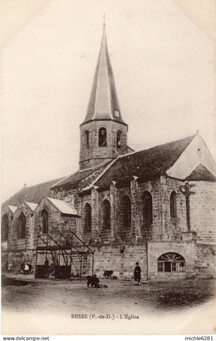 Besse - L'église - Besse Et Saint Anastaise