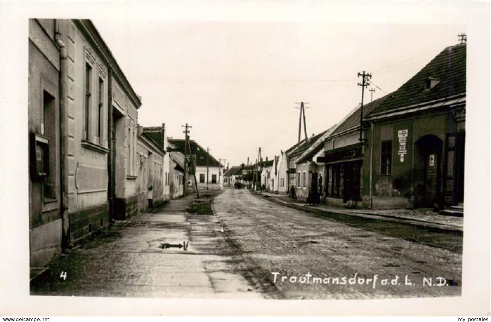 73938860 Trautmannsdorf_Leitha_Niederoesterreich_AT Strassenpartie - Autres & Non Classés