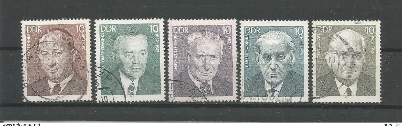 DDR 1982 Personalities Y.T. 2336/2340 ** - Neufs