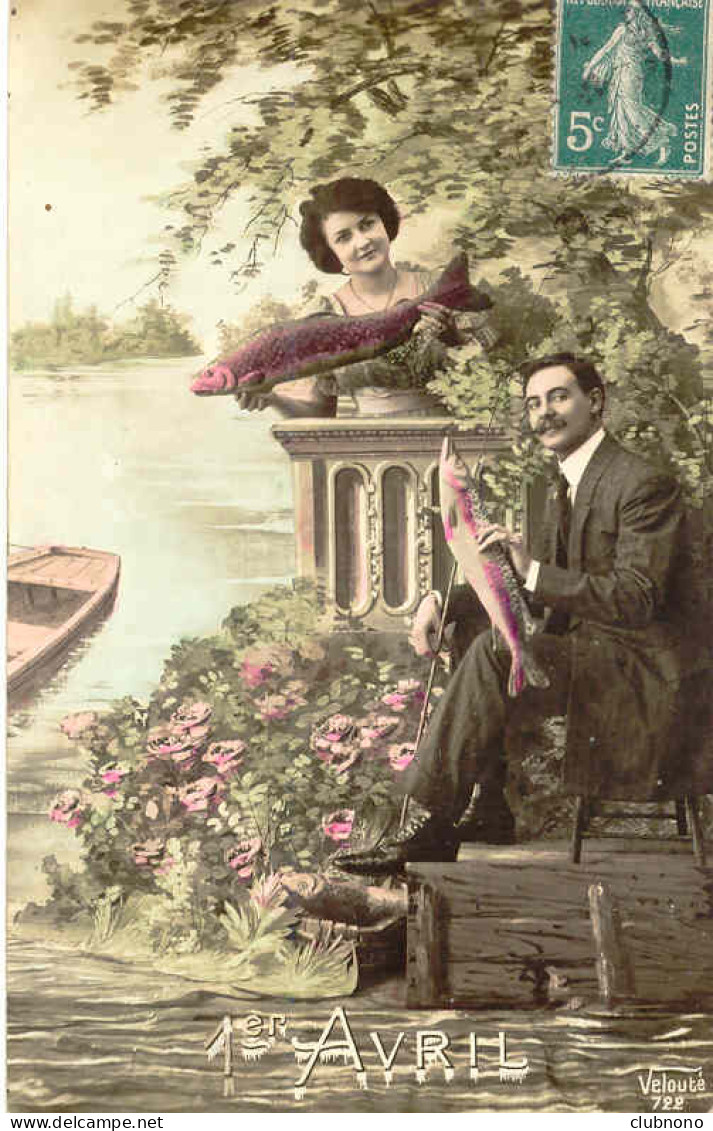 CPA - CARTE 1er AVRIL (COUPLE AVEC POISSONS) - 1 April (aprilvis)