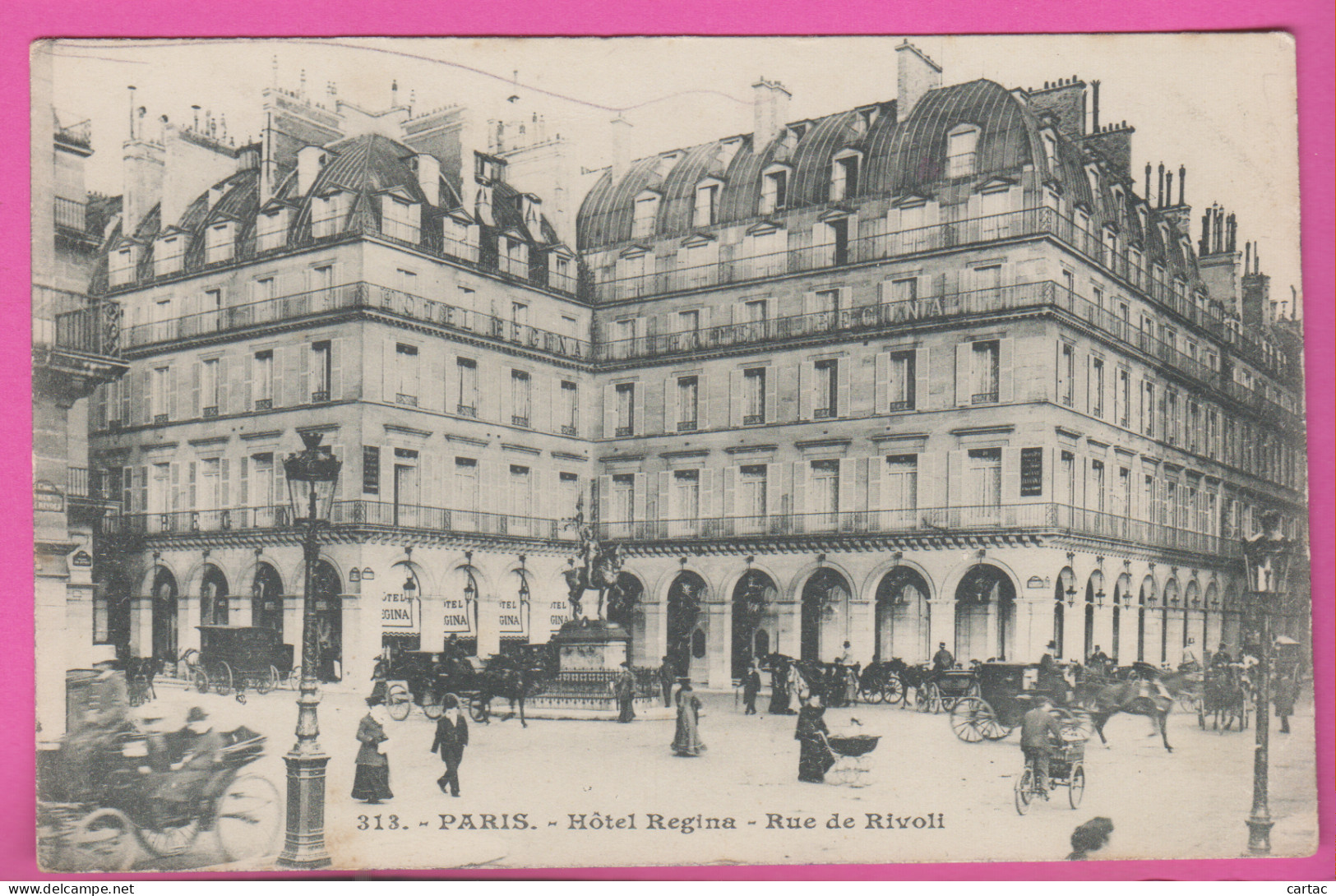 D75 - PARIS - HÔTEL RÉGINA - RUE DE RIVOLI - Calèches - Femme Avec Un Landeau - Tricycle  - Cafés, Hôtels, Restaurants