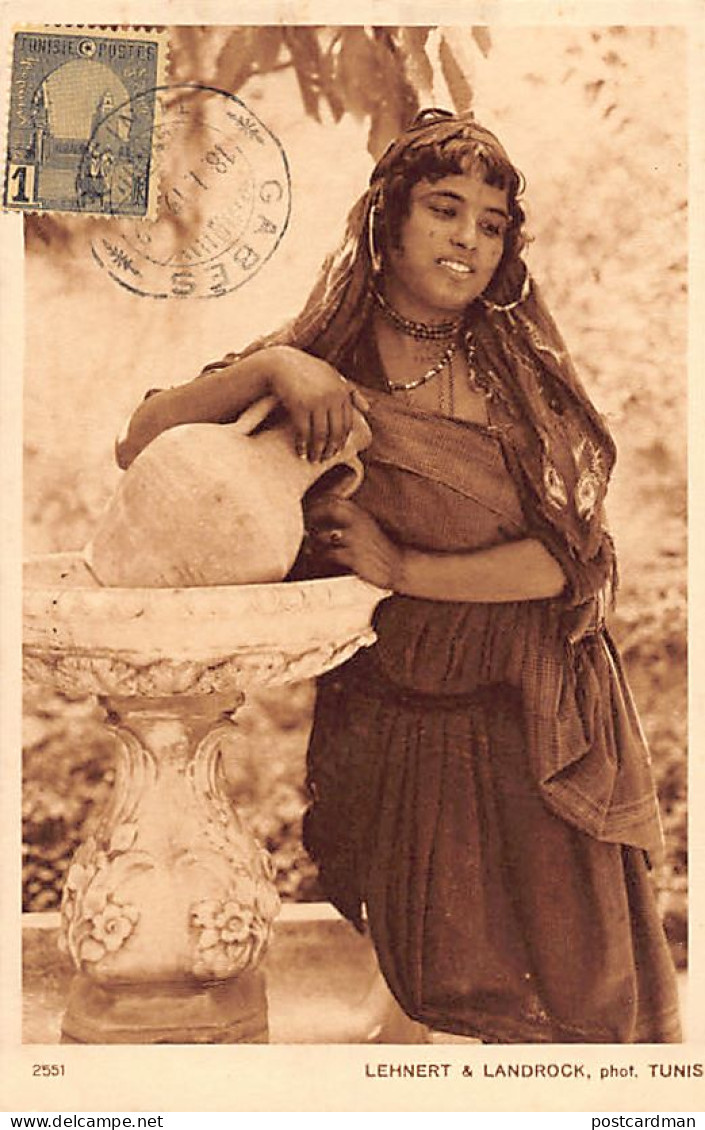 TUNISIE - Types D'Orient - Femme Arabe à La Fontaine - Ed. Lehnert & Landrock Série III N. 2551 - Tunesië