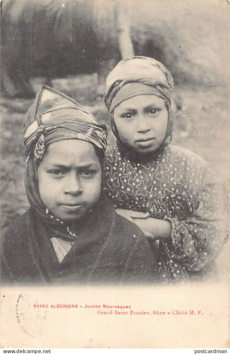 Algérie - Types Algériens - Jeunes Mauresques - Cliché M.F. - Ed. Grand Bazar Parisien à Bône  - Femmes