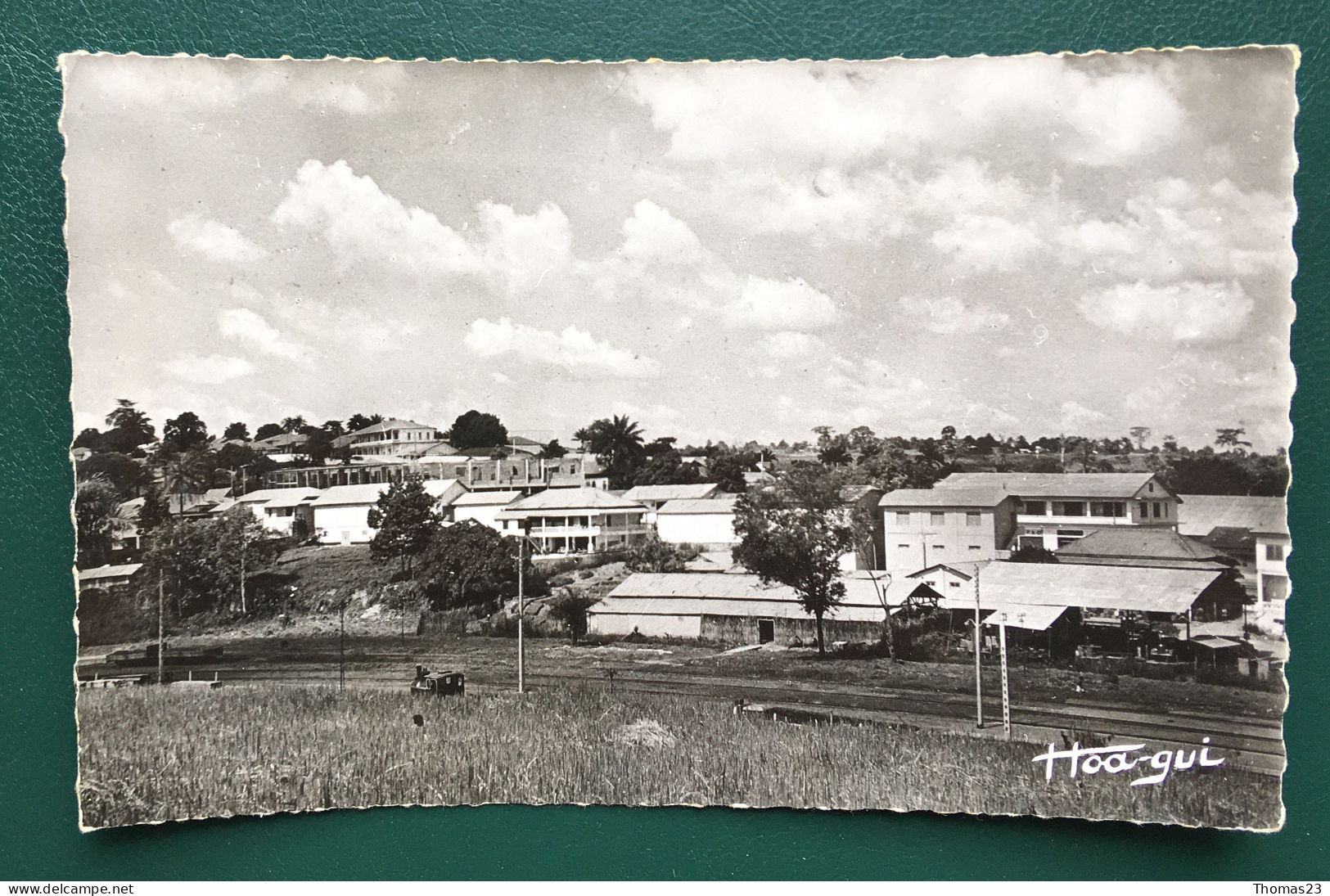 Yaoundé, Le Quartier Commercial Vu De La Gare, Lib "Au Messager", N° 710 - Kameroen