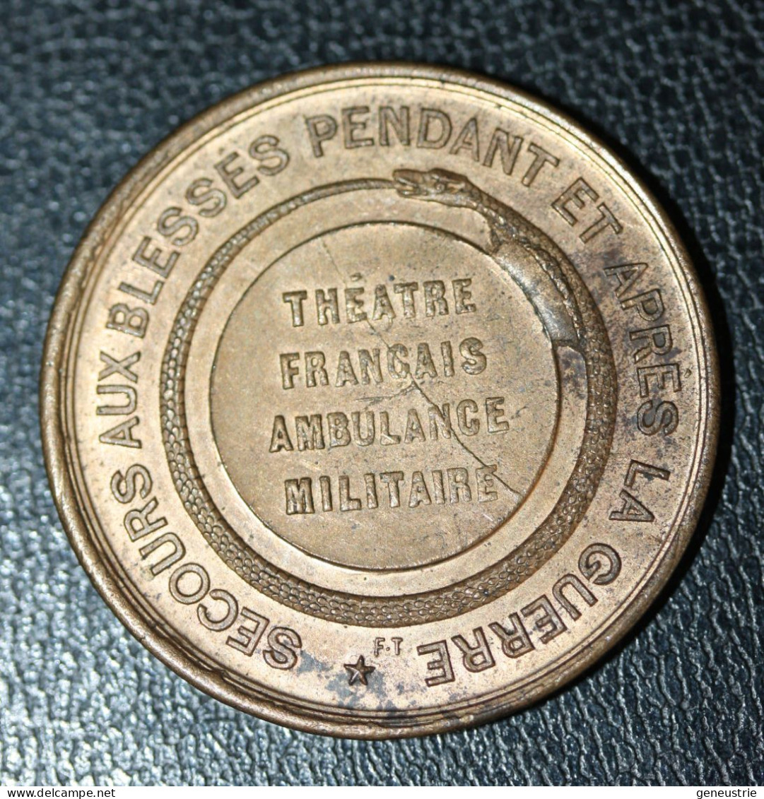 Jeton De La Croix-Rouge "Secours Aux Blessés Pendant Et Après La Guerre 1870 / Théatre Français Ambulance Militaire" - Monedas / De Necesidad