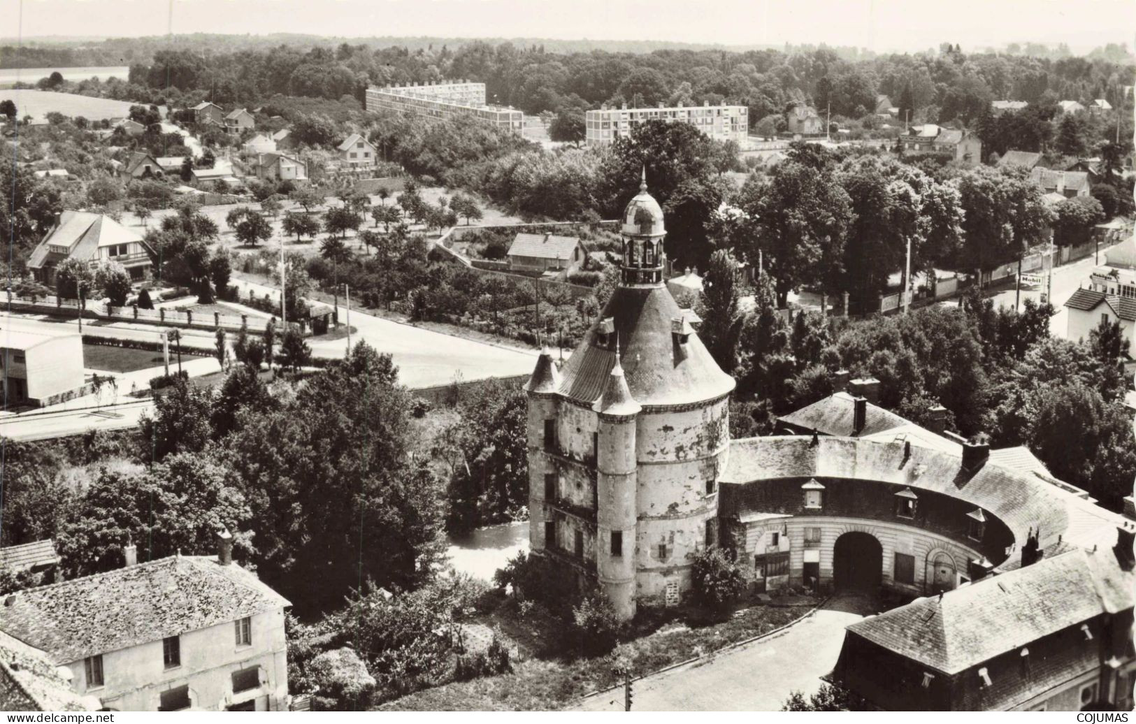 91 - STE GENEVIEVE DES BOIS _S28391_ Le Donjon - En Avion Au Dessus - SOFER - CPSM 14x9 Cm - Sainte Genevieve Des Bois