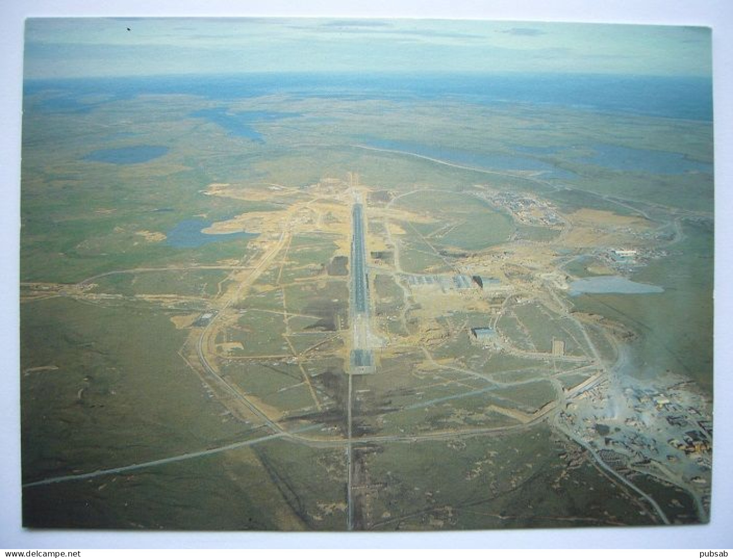 Avion / Airplane / Mount Pleasant Airport / Under Construction In March 1985 / Aéroport / Flughafen - Aérodromes