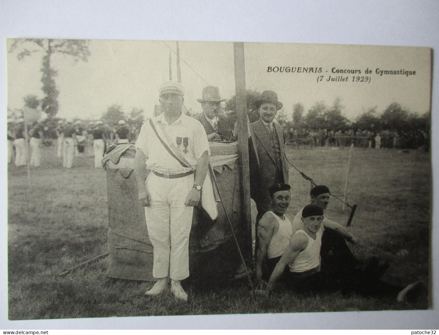 Cpa...bouguenais...concours De Gymnastique...(7 Juillet 1929)...animée... - Gymnastiek