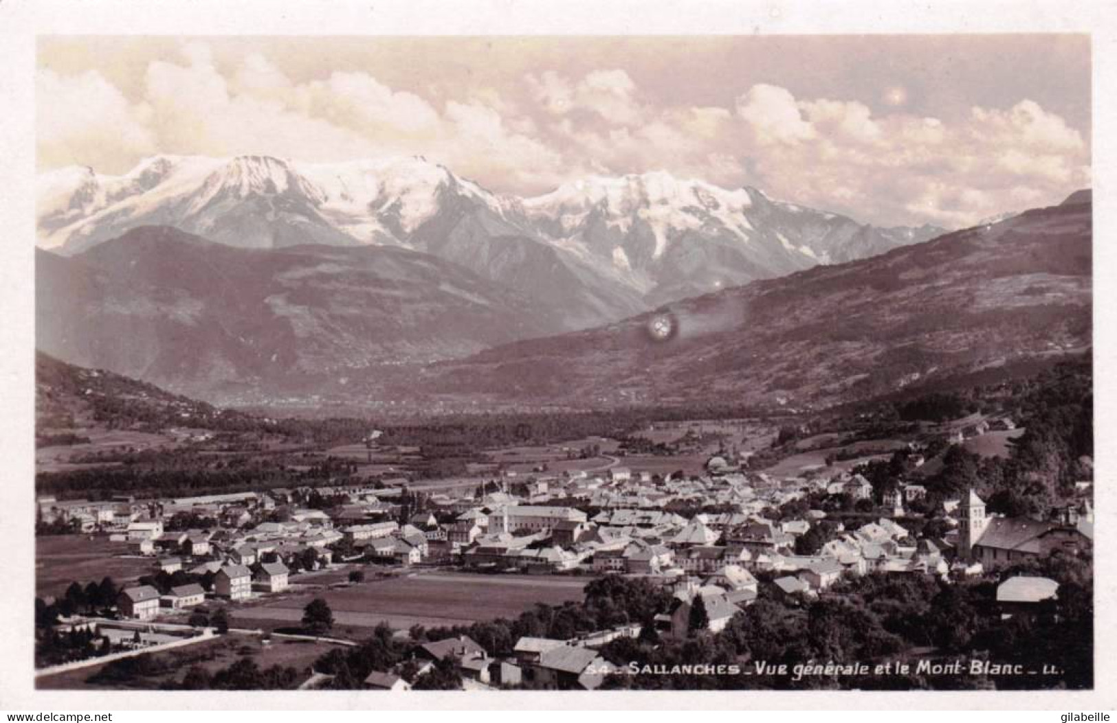 74 - Haute Savoie -   SALLANCHES - Vue Generale Et Le Mont Blanc - Sallanches