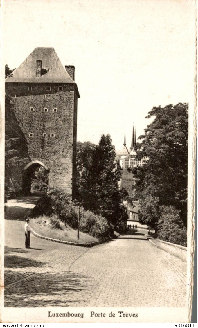 Luxembourg Porte De Treves - Luxemburg - Stad