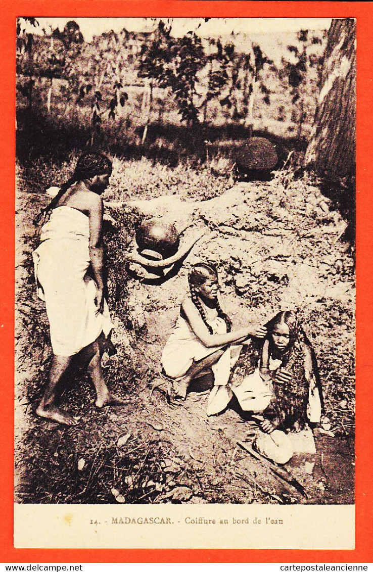 07912 ● Peu Commun Ethnic MADAGASCAR Jeunes Filles Coiffure Au Bord De L'eau 1930s Oeuvre Prêtres Malgaches 14 - Madagaskar