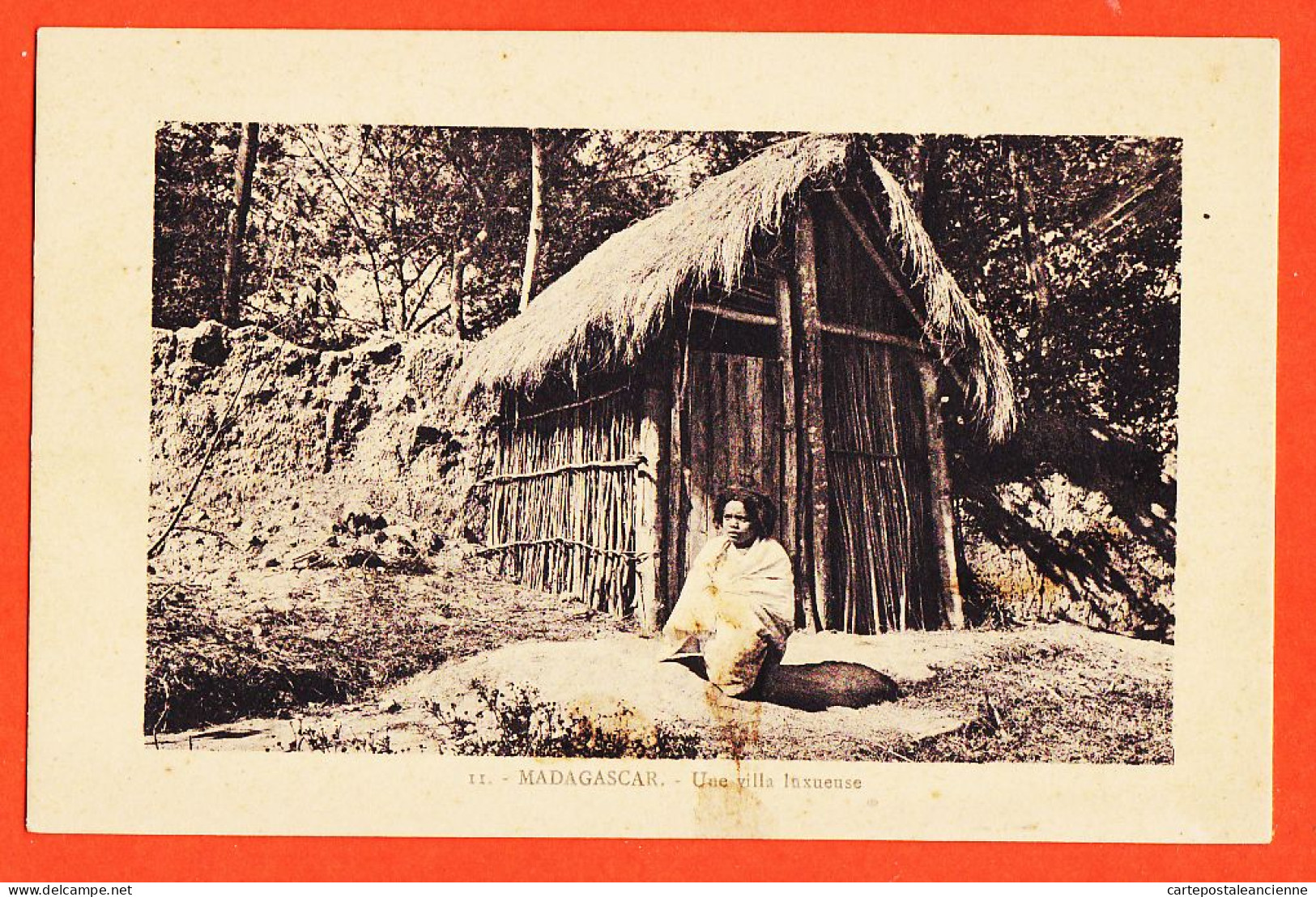 07911 ● Ethnic MADAGASCAR Une Villa Luxueuse 1930s Oeuvre Prêtres Malgaches N°11 - Madagaskar