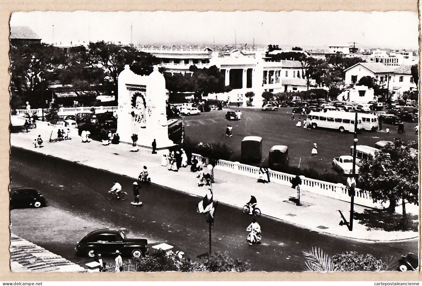 07765 / ⭐ DAKAR 1950s -Sénégal-Place PROTET Peugeot 203 Autobus Monuments Aux Morts Chambre Commerce - GLOBE PEP'S N°10 - Senegal