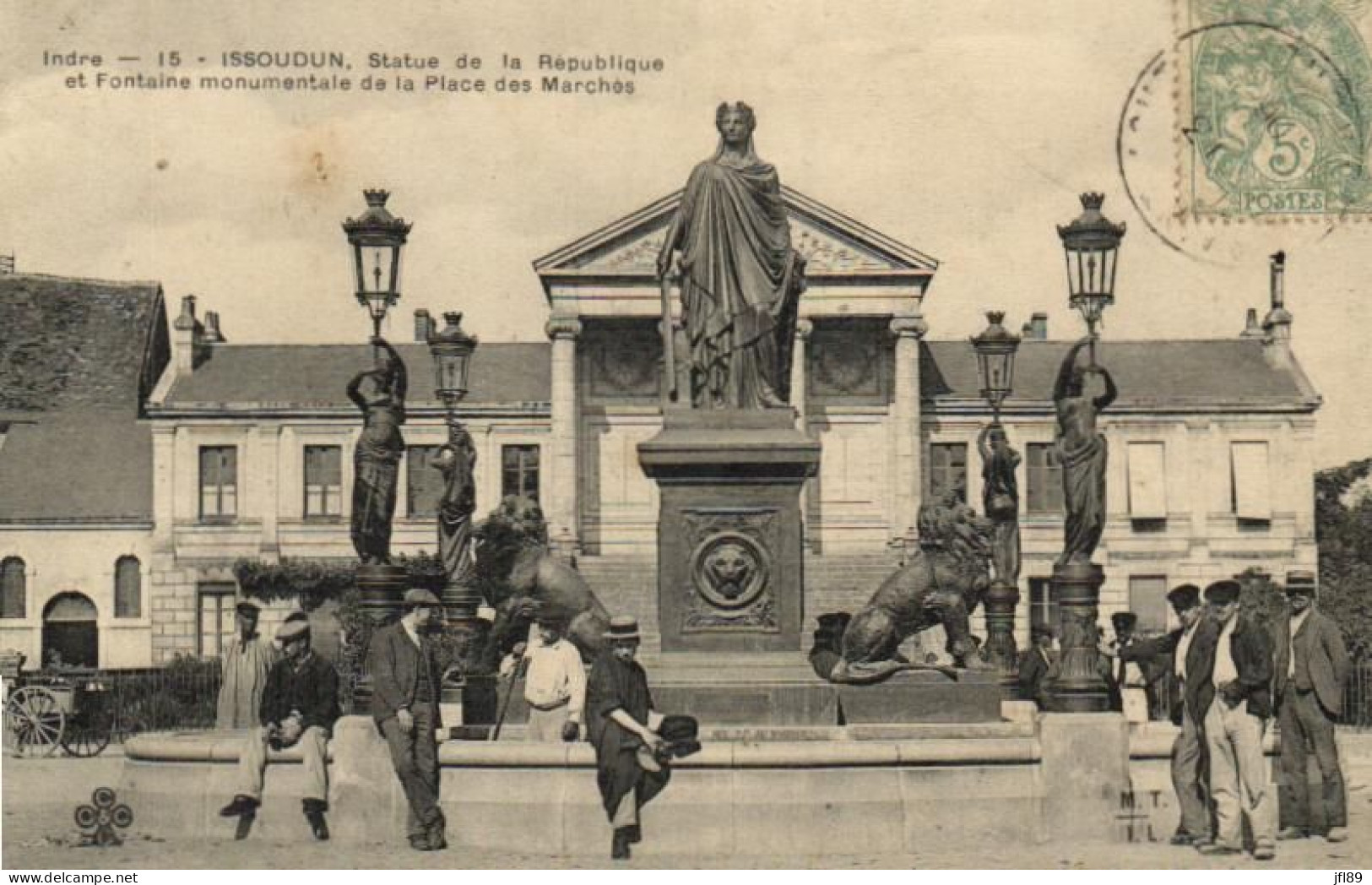 36 - Indre - Issoudun - Statue De La République Et Fontaine Monumentale - Animée - 6922 - Issoudun