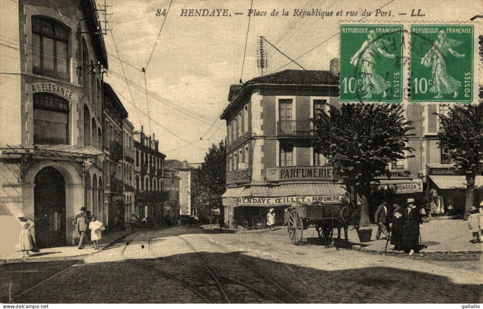 HENDAYE PLACE DE LA REPUBLIQUE ET RUE DU PORT - Hendaye