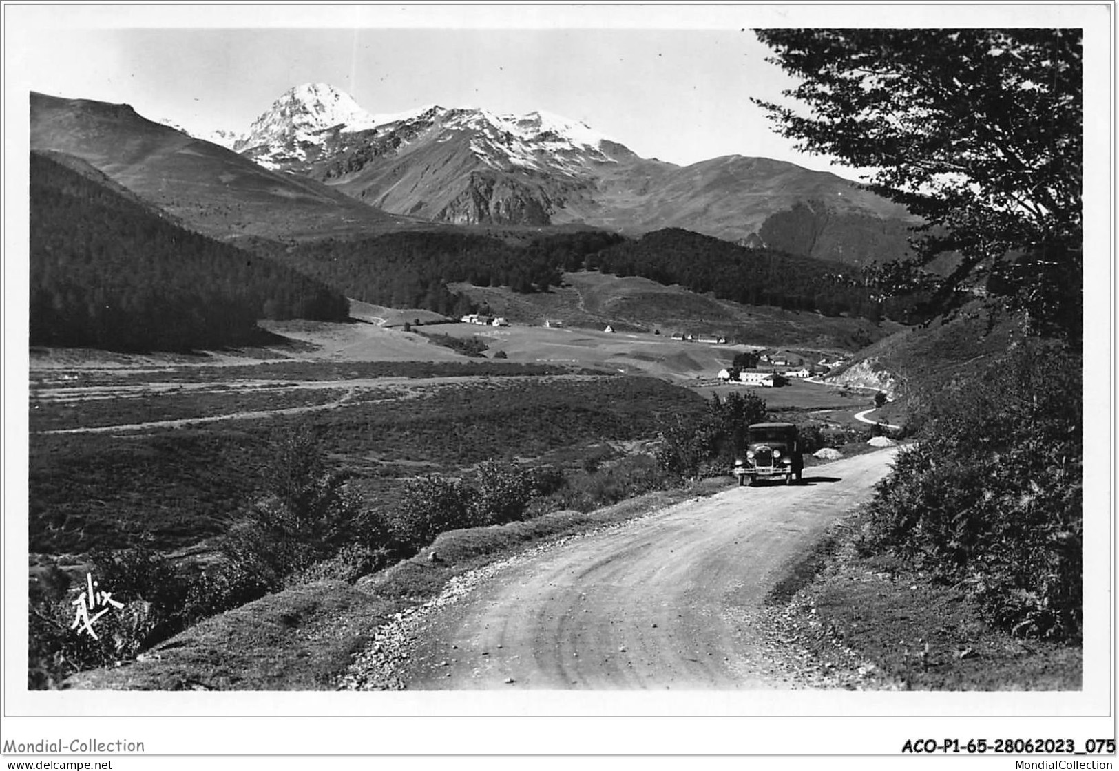 ACOP1-65-0039 - LES PYRENEES - Col D'aspin - La Route Du Col D'aspin - Payolle Et Le Pic Du Midi - Vielle Aure