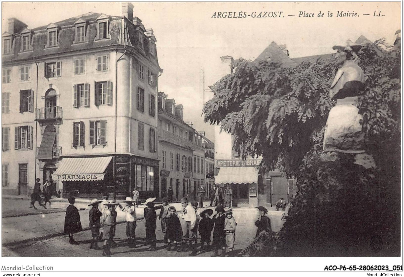 ACOP6-65-0536 - ARGELES-GAZOST - Place De La Mairie - Argeles Gazost