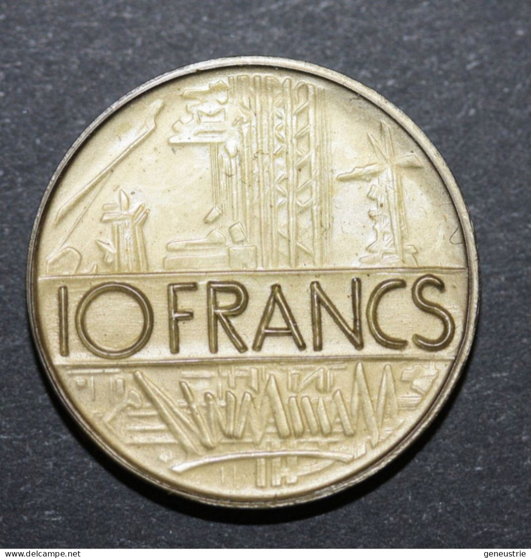 Pièce De 10 Francs Type Mathieu 1975 - Jeton Plastique école En Francs Années 70 - Coins School Token - Professionali / Di Società