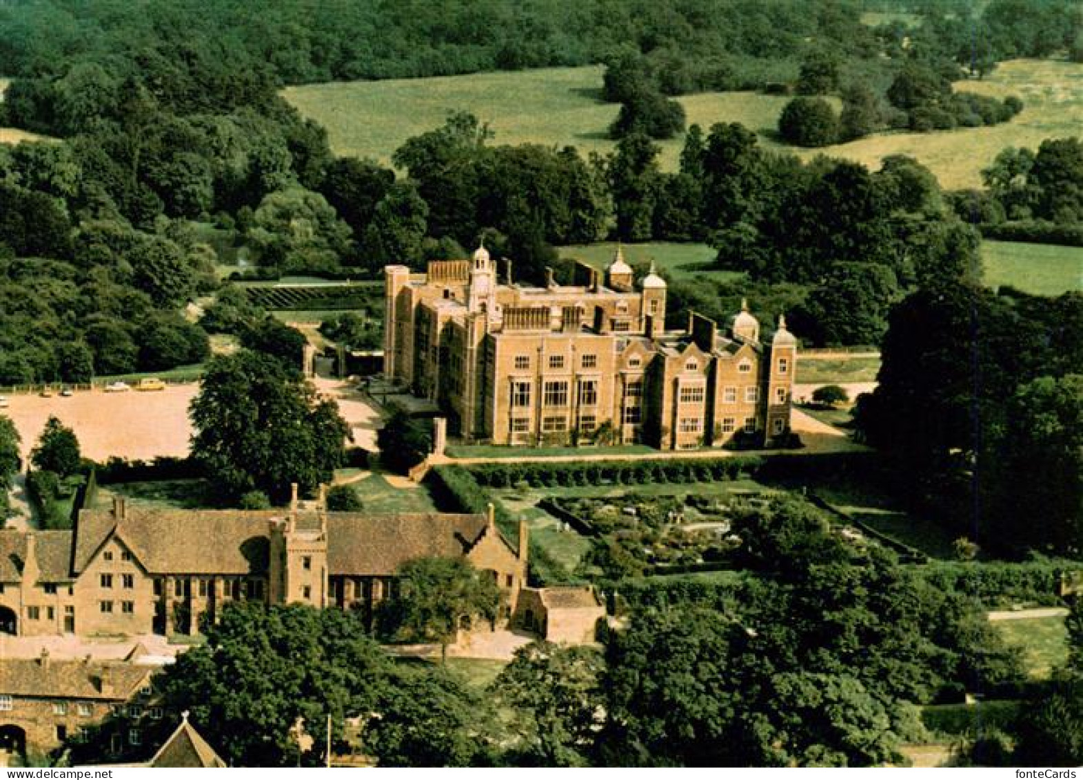 73942285 Salisbury___Wiltshire_UK The Old Palace And Hatfield House Aerial View - Other & Unclassified