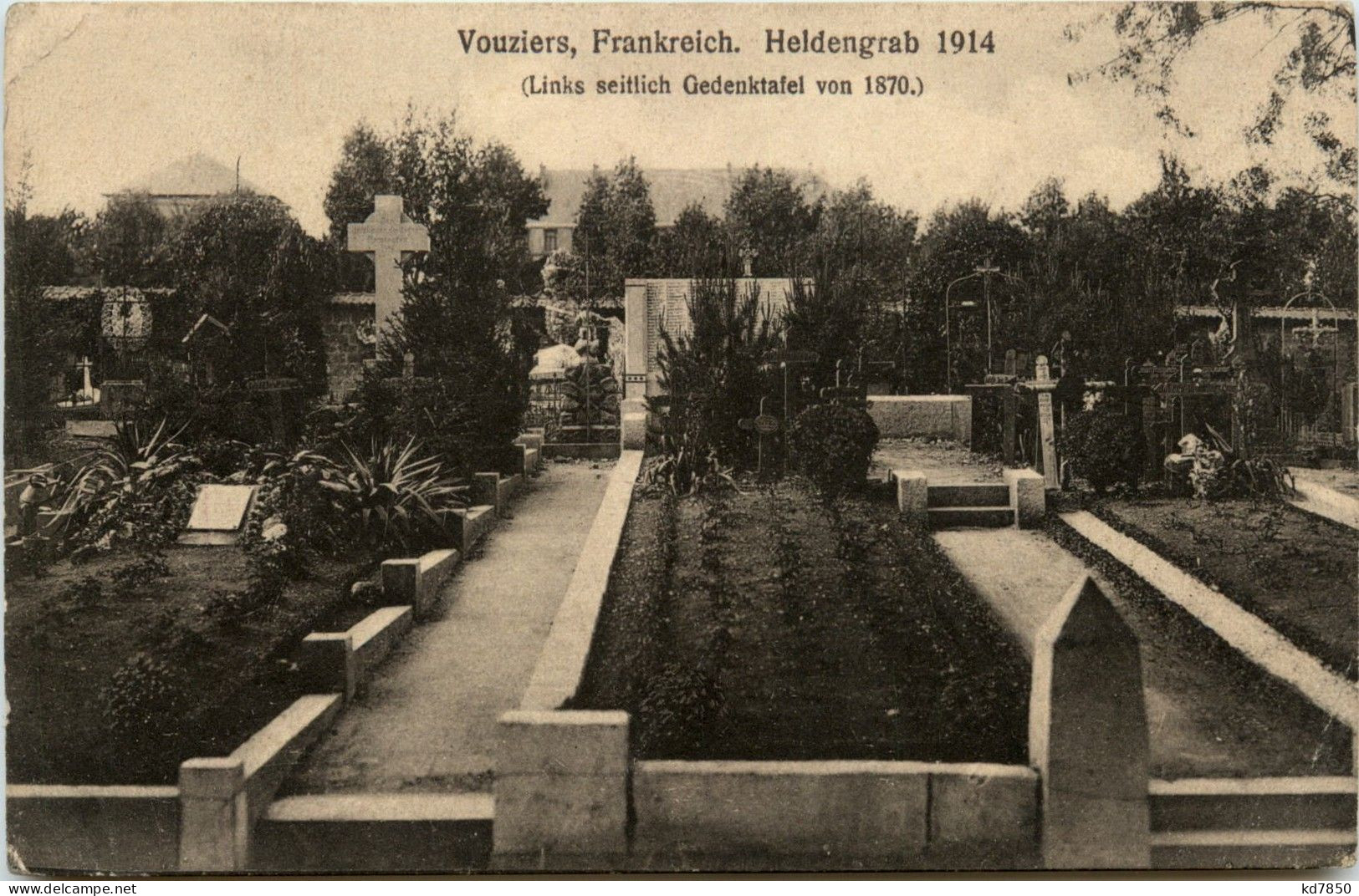 Vouziers - Heldengrab 1914 - Soldatenfriedhöfen