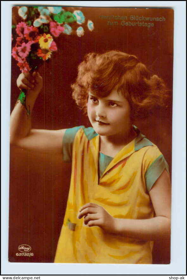 W5L30/ Geburtstag Kl. Mädchen Mit Blumen Foto AK 1931 Kind - Geburtstag