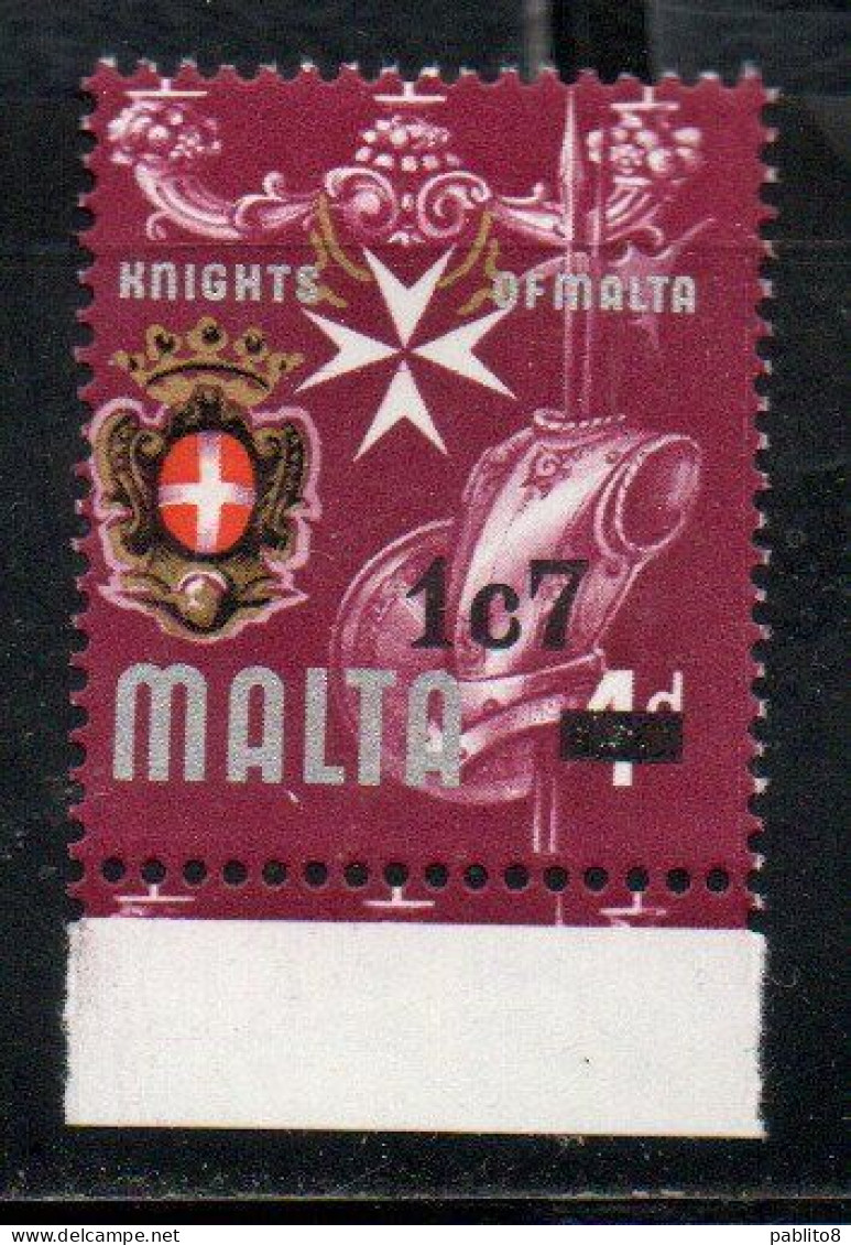 MALTA 1977 KNIGHTS ARMOR ARMATURE DI CAVALIERI COAT OF ARMS STEMMA ARMOIRIES SURCHARGED 1c7m ON 4p SURCHARGE MNH - Malte