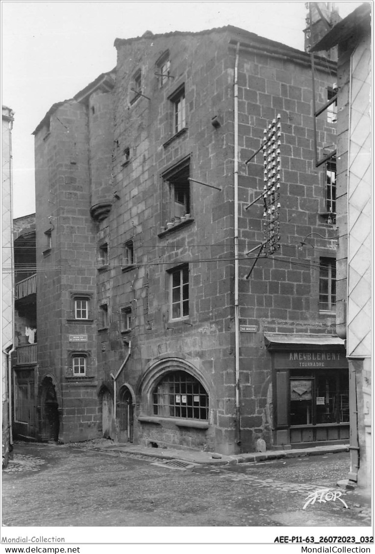 AEEP11-63-0869 - BESSE-EN-CHANDESSE - Maison De La Reine Margot  - Besse Et Saint Anastaise