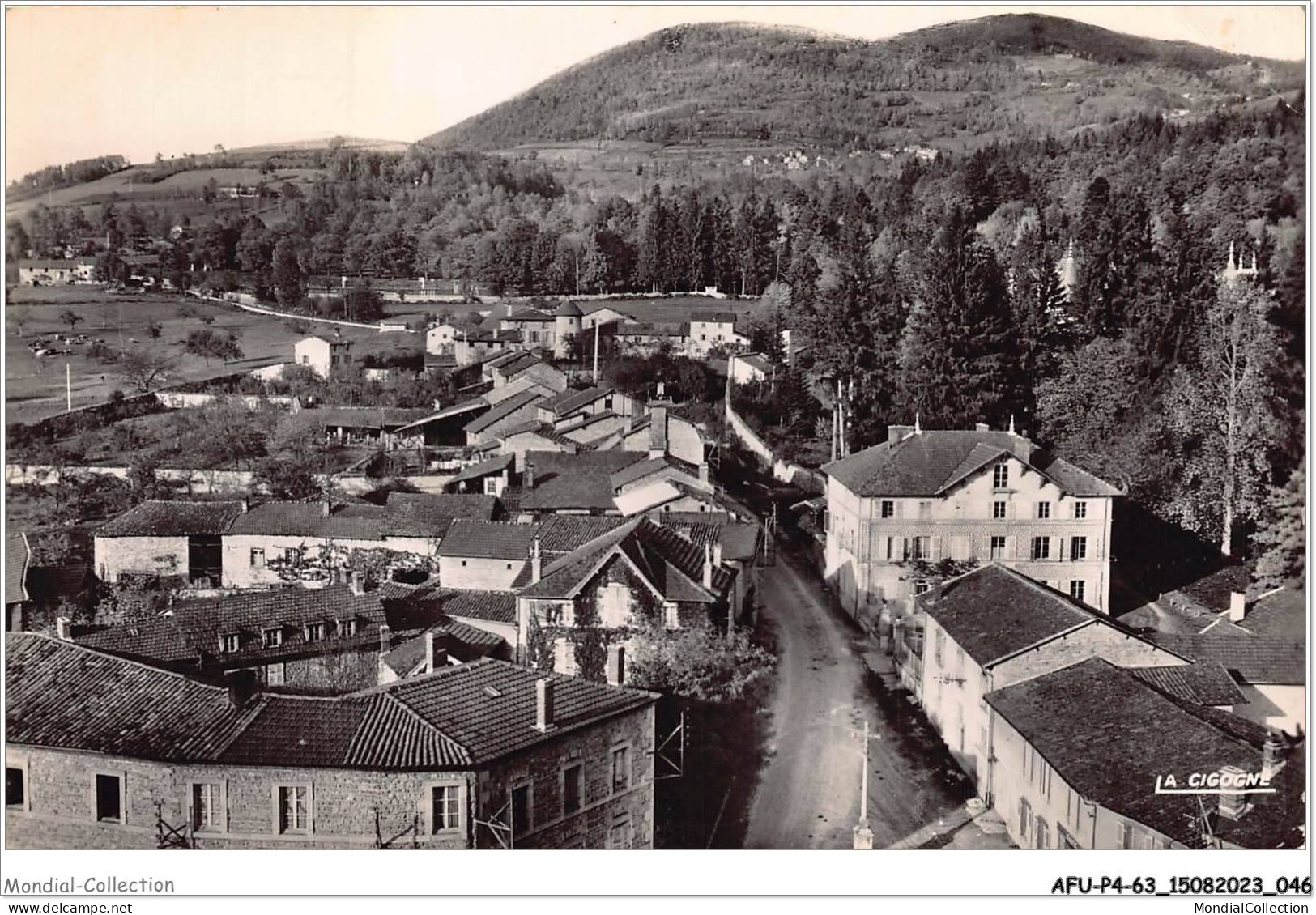 AFUP4-63-0304 - JOB - Cure D'air Et De Repos - Vue Prise Du Clocher Vers Le Mont Cornillon - Ambert