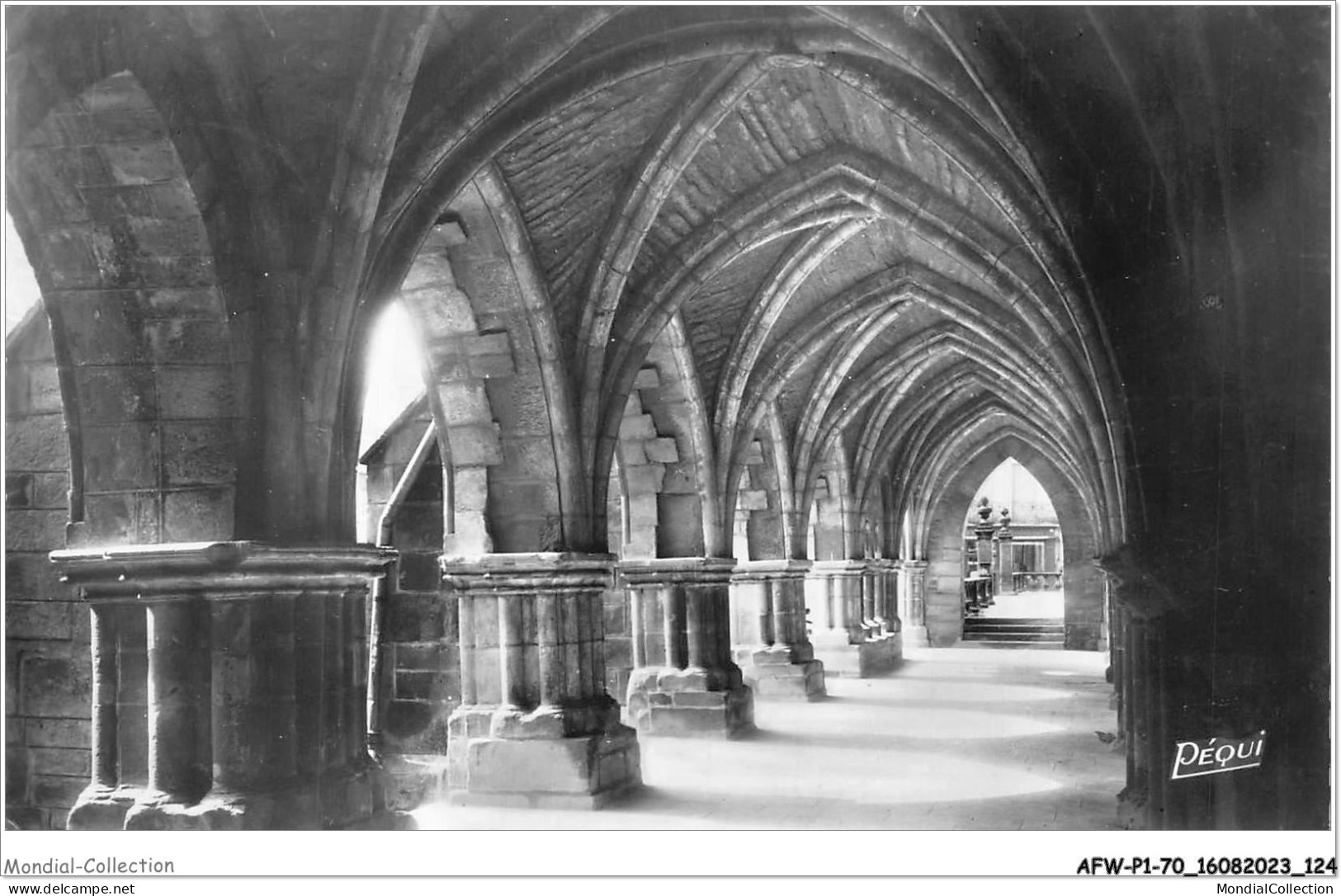 AFWP1-70-0063 - LUXEUIL-LES-BAINS - Haute-saône Jolie - Le Cloître - Luxeuil Les Bains