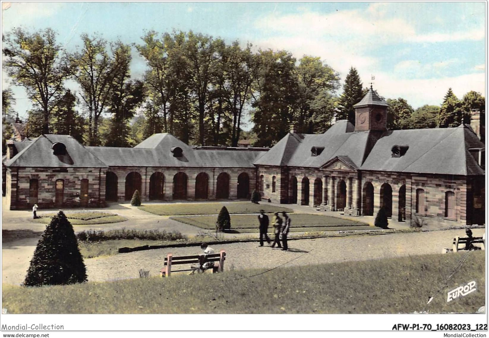 AFWP1-70-0062 - LUXEUIL-LES-BAINS - Le Parc Et L'entrée Du Hall De L'établissement Thermal - Luxeuil Les Bains