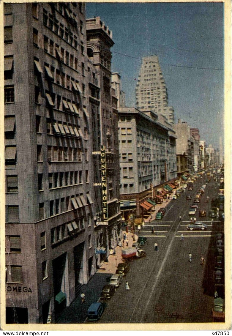 Ruenos Aires - Avenida Corrientes - Argentina