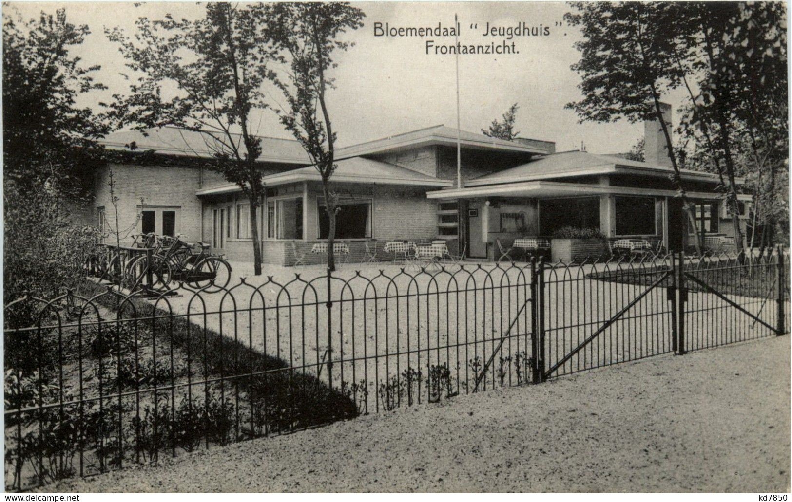 Bloemendaal - Jeugdhuis - Bloemendaal