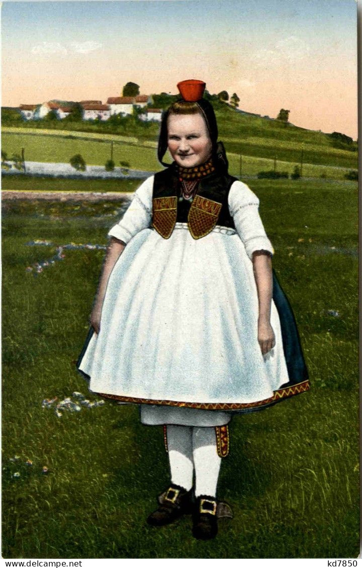 Hessische Trachten - Schwälmer Mädchen - Costumes